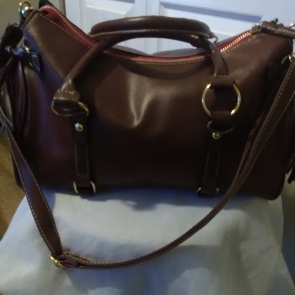 ⭐ SOLD⭐  Women Purse - Picture 2 of 8